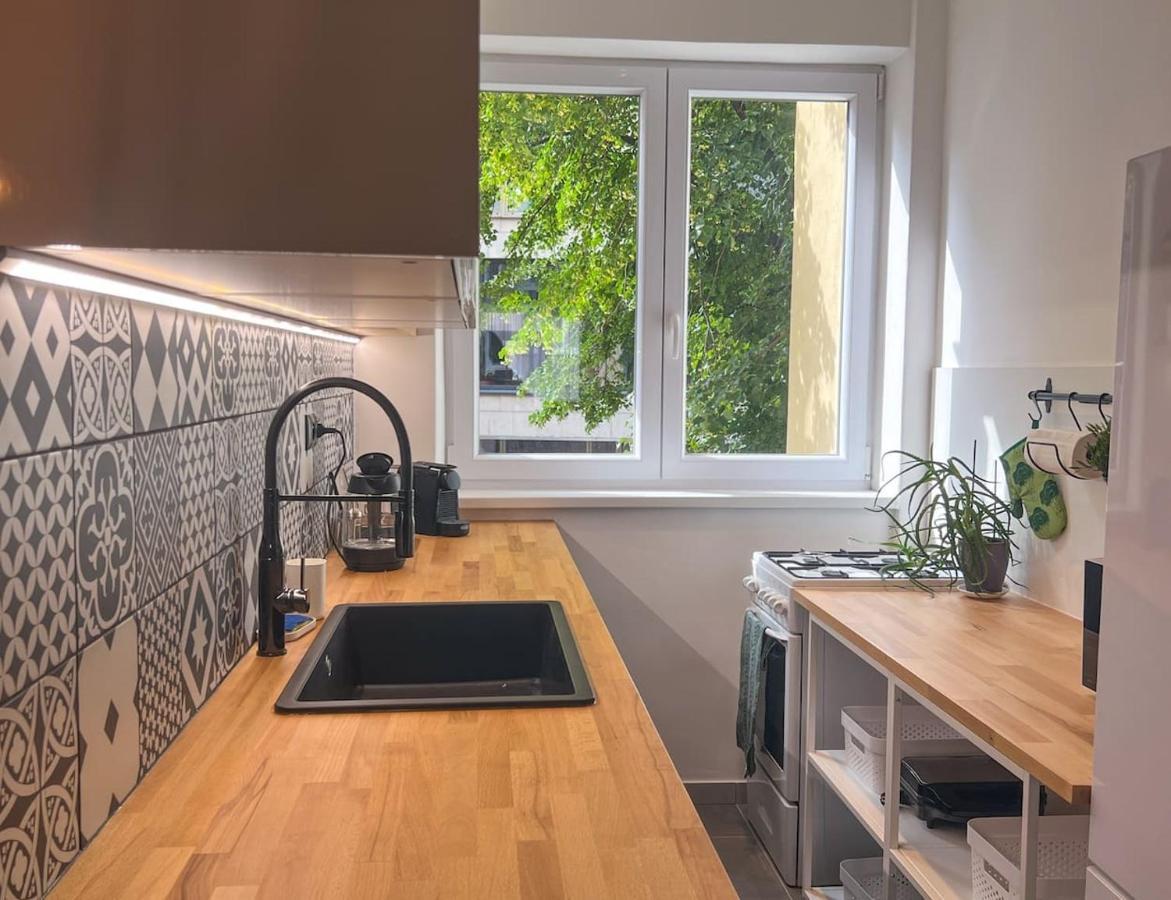 96M2 Of Comfort And Style: 4Bd Apartment In Old Town Pressburg Exterior foto